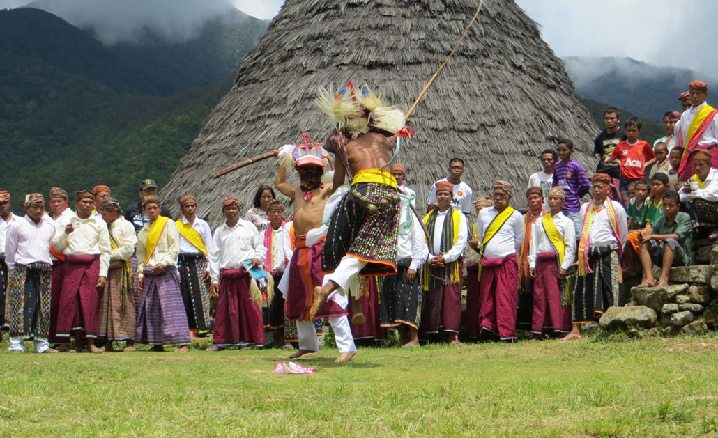 Ritual Adat Panen Padi Tradisional Penti 